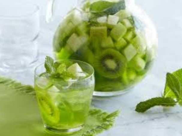 Green Lady Summer Sangria