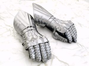 Materials Used in Glimmering Mail Gauntlets